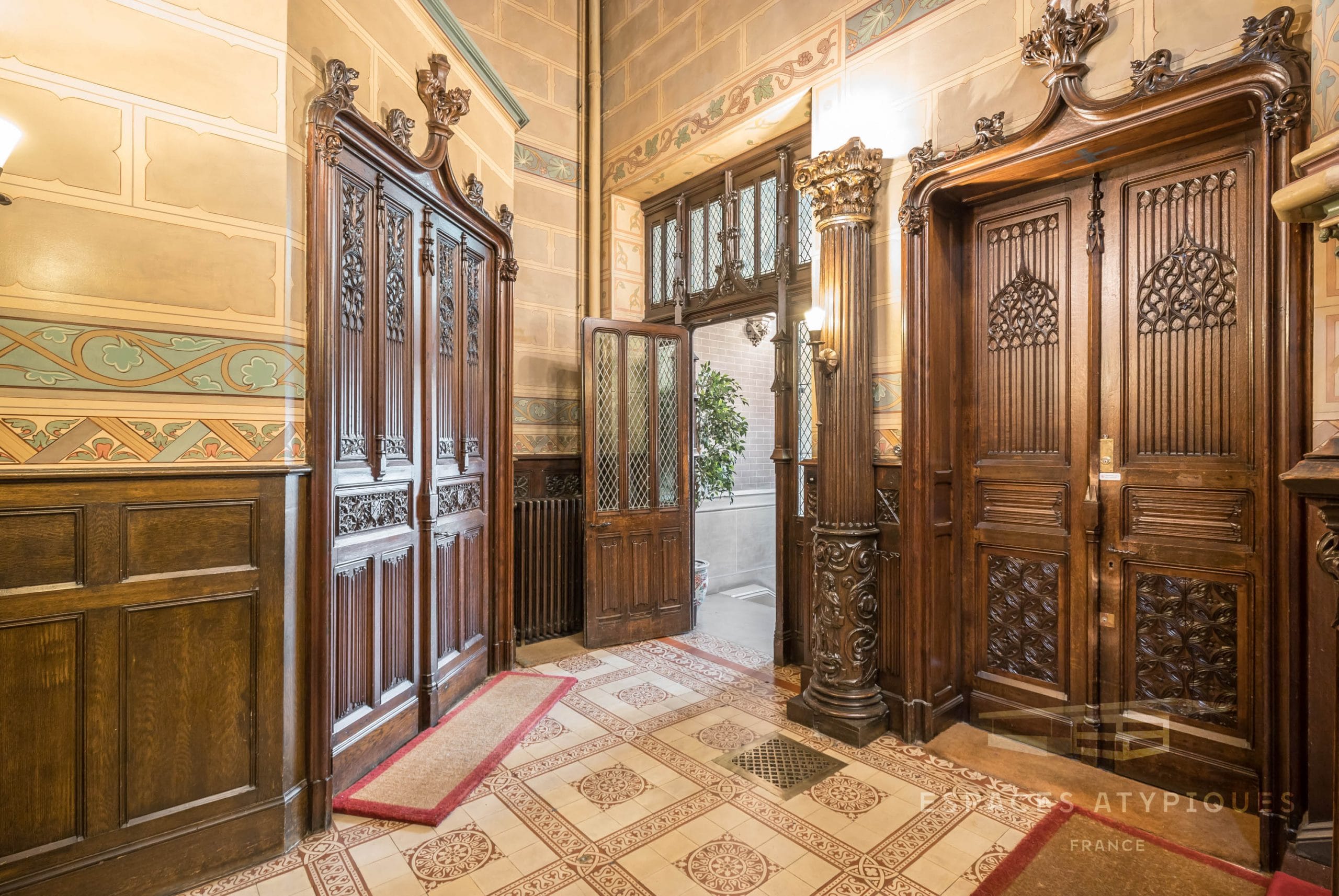 Décoration néogothique 