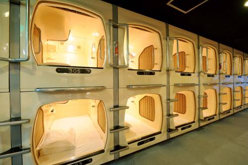 Hotel capsule japon