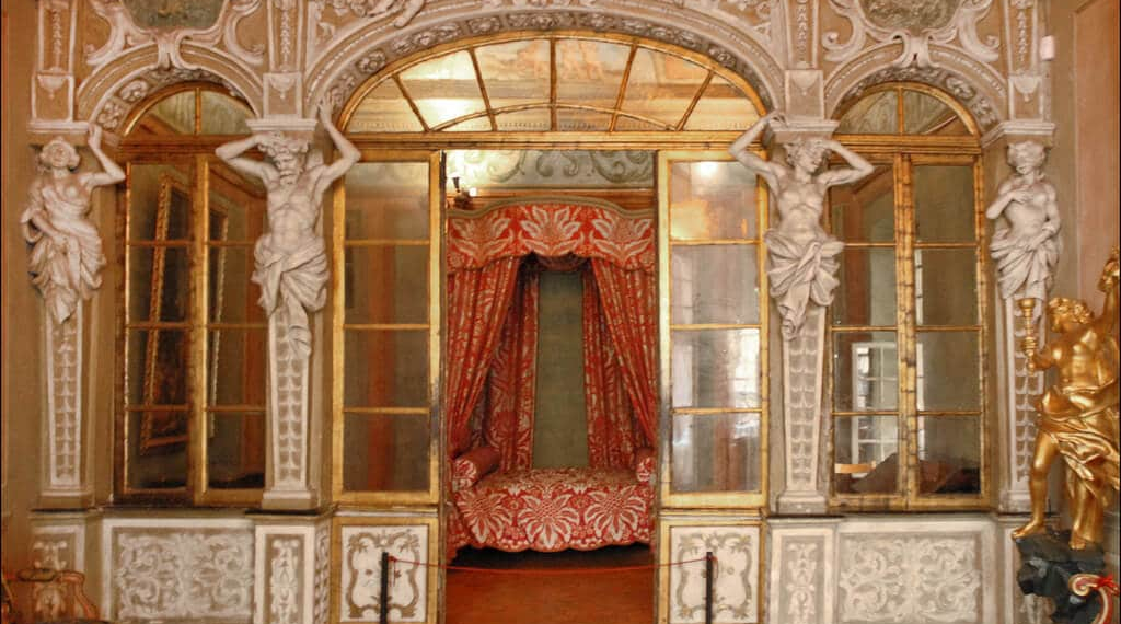 Lit d'apparat datant de la Renaissance