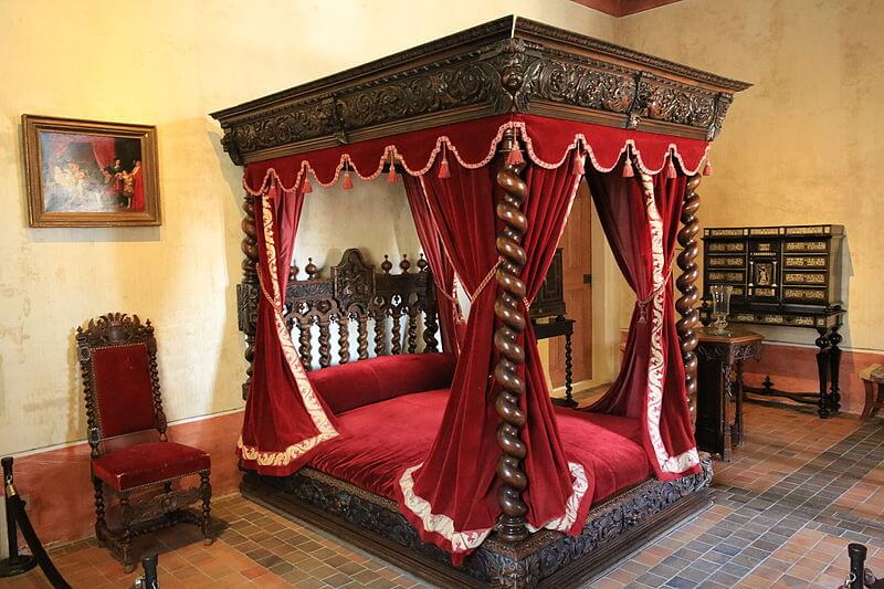 Le lit à baldaquin de Léonard de Vinci