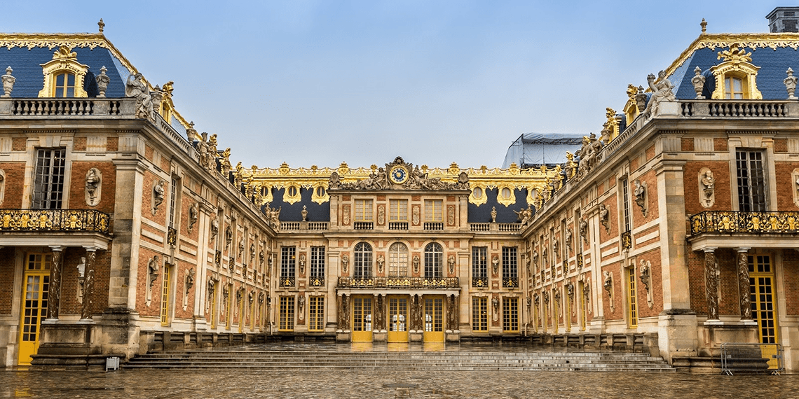 MOBILIER INCONTOURNABLES DU CHÂTEAU DE VERSAILLES