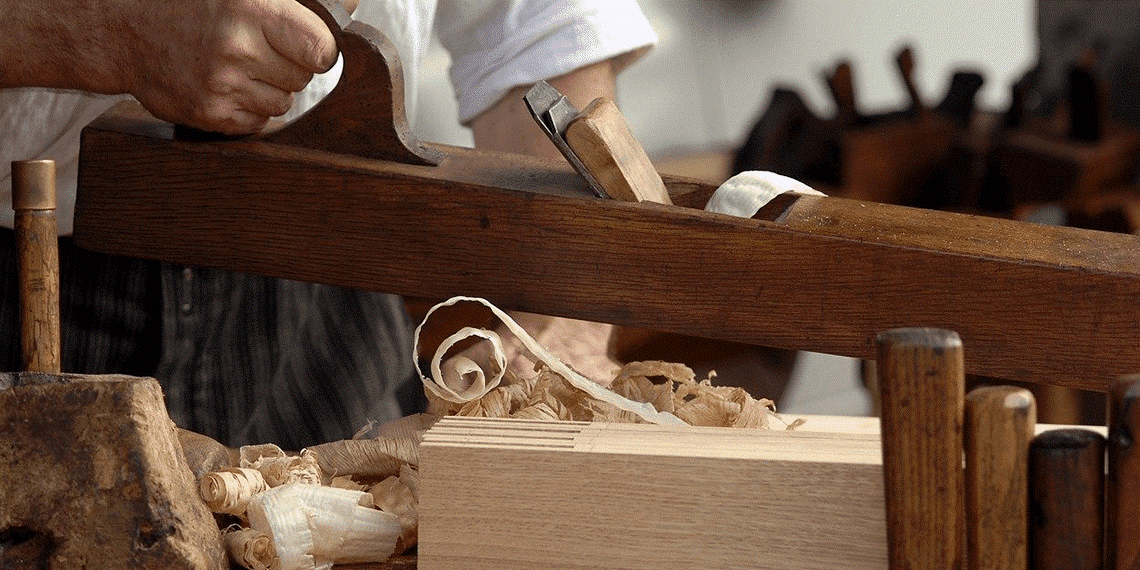 Métier ébéniste meubles