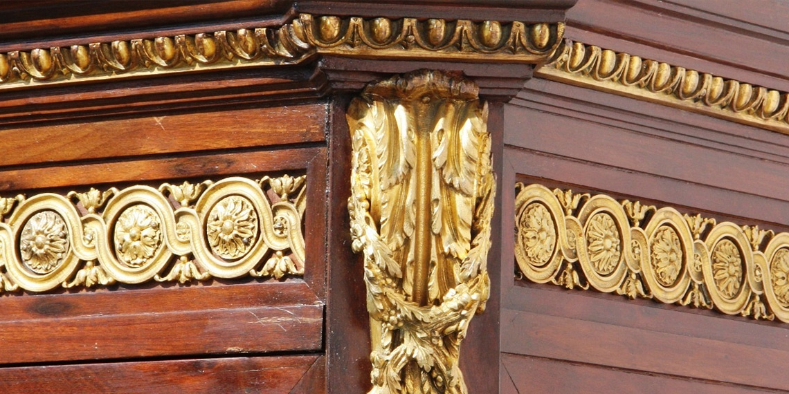 meuble dorure ancien