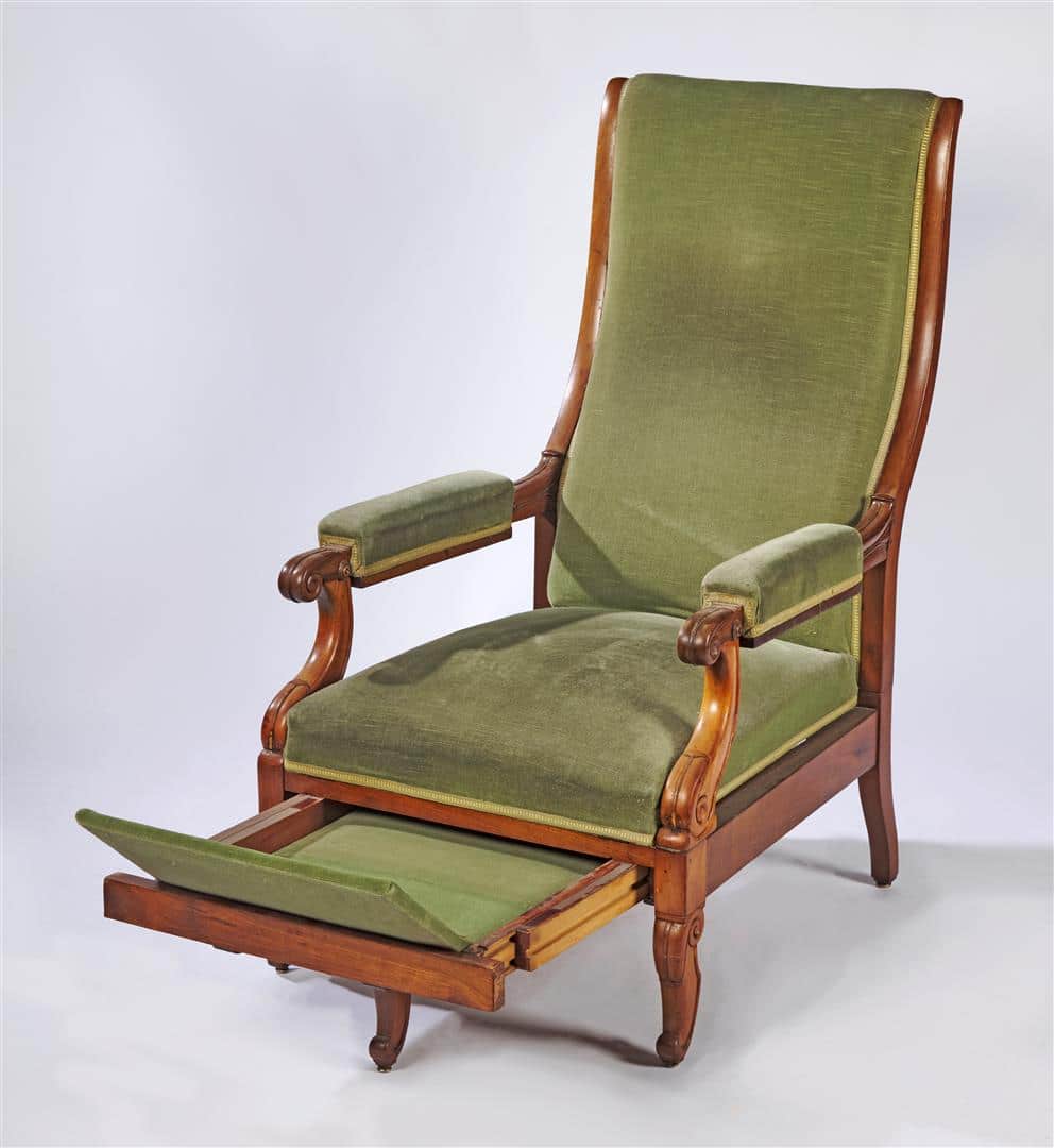 Fauteuil voltaire avec repose pied intégéré