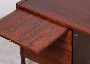 détails bureau vintage en bois de rose