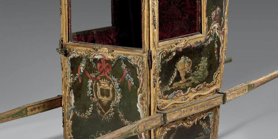 Chaise à porteurs : meuble et véhicule