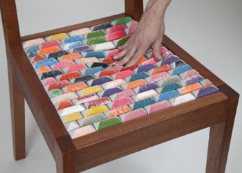 Des chaises ambiguës par Annie Evelyn