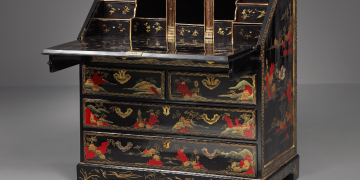 Bureau en laque de Chine