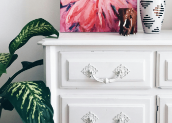 Meuble blanc repeint