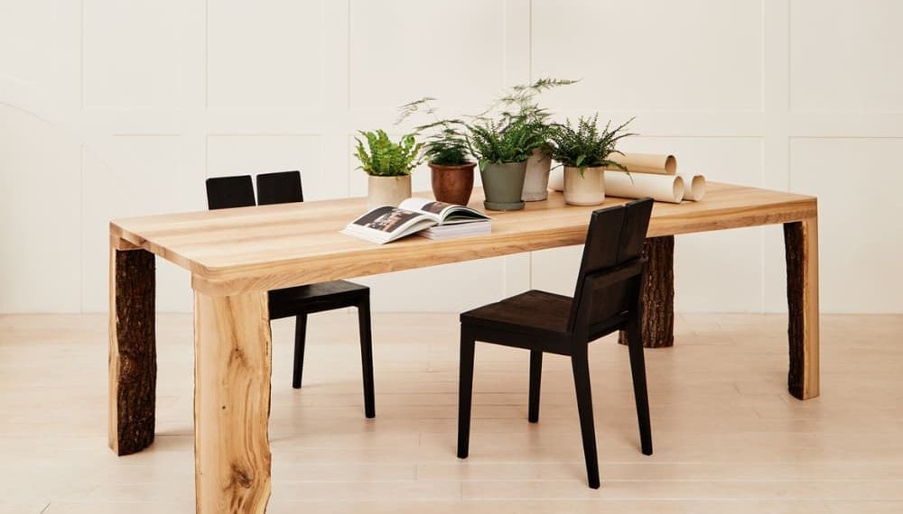 Table à manger en bois de sapin