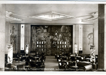 Intérieur du paquebot Normandie. Le fumoir des premières classes.