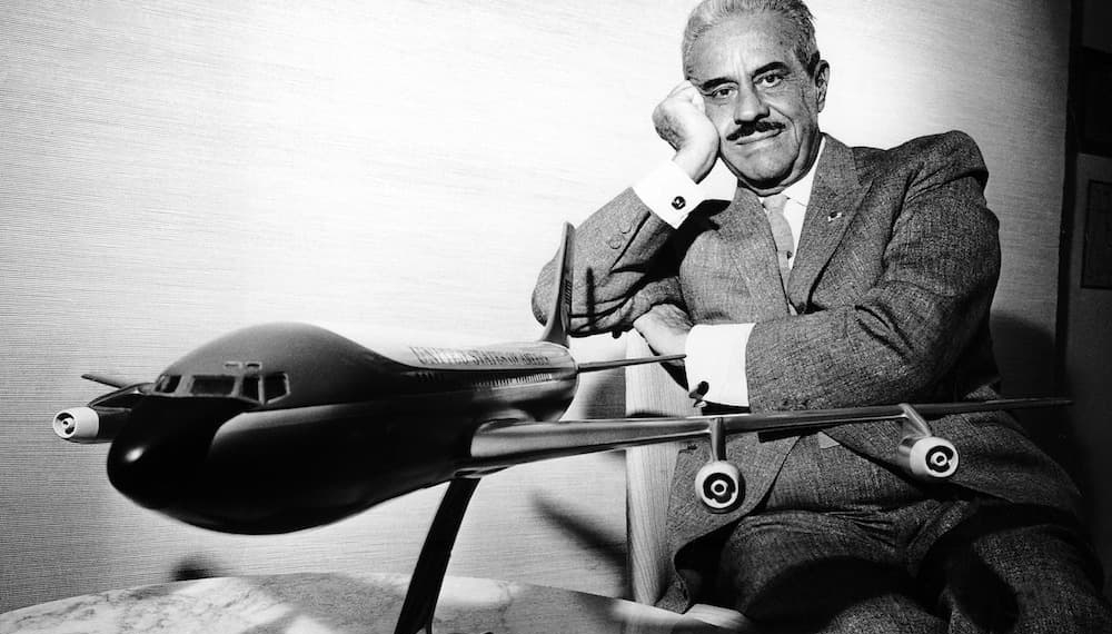 Portrait de Raymond Loewy, icone du style Streamline