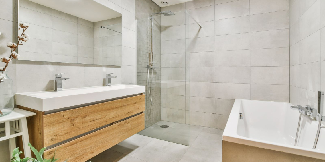 Vous installez un meuble de salle de bain ? Attention, la hauteur peut tout gâcher !