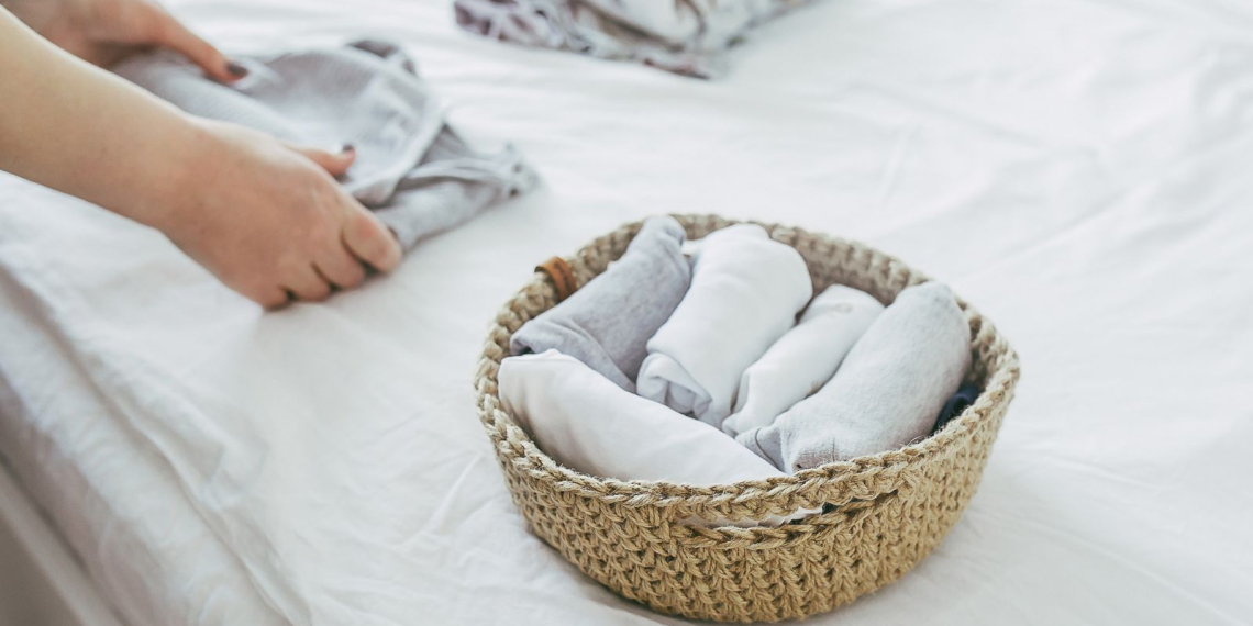 Méthode KonMari : Les astuces méconnues de Marie Kondo pour un intérieur rangé et apaisant