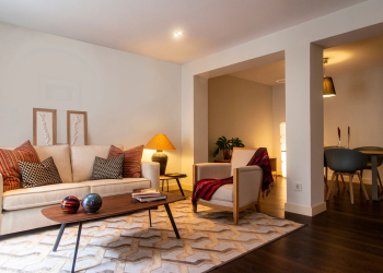 Mélanger les matières : l’astuce déco incontournable pour un intérieur plein de caractère