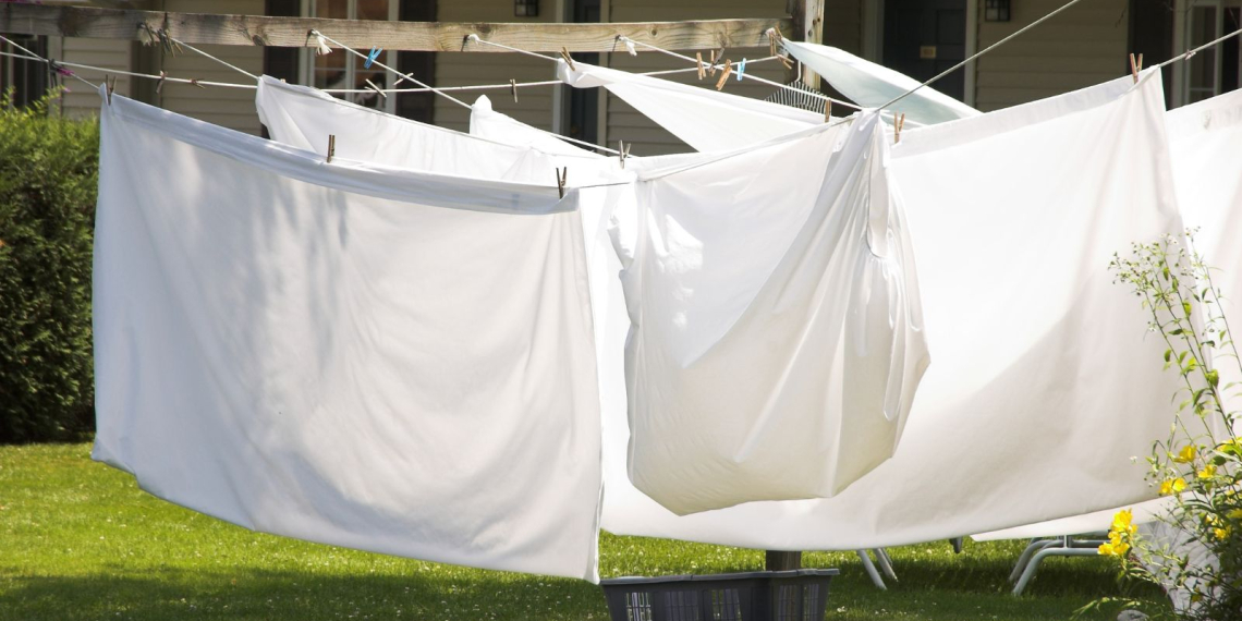 Draps propres et sains : l’astuce infaillible pour éliminer bactéries et acariens durablement