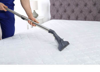 Comment désinfecter un matelas efficacement en quelques minutes ?