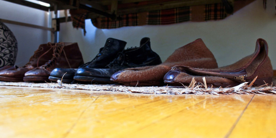 Ce que vous stockez sous votre lit pourrait saboter votre bien-être (et votre chance)