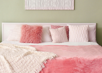 Sublimez votre lit : idées inspirantes pour décorer votre cocon de sommeil