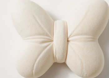 L’oreiller papillon : gadget tendance ou vrai allié pour mieux dormir ?