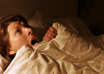 Pourquoi fait-on des cauchemars ? Comprendre ce que notre cerveau tente de nous dire