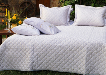 La jupe de lit fait son grand retour : comment l’adopter avec style ?