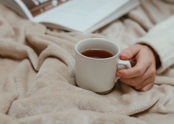 Le Hygge danois : quand le lit devient un refuge de bien-être