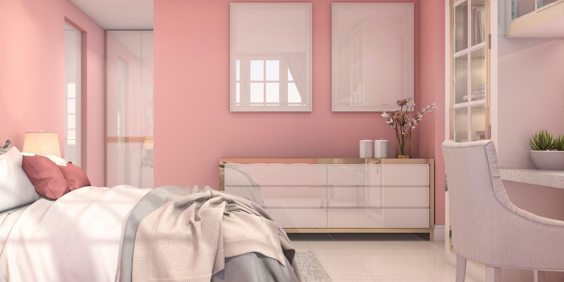 Oubliez les clichés : le rose s’impose comme la star des chambres modernes