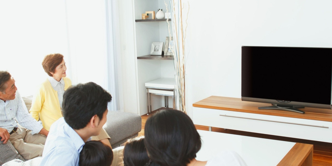 Ne percez plus vos murs : ce support TV va changer votre salon pour toujours